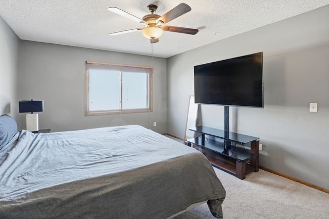 5109 84th Court N, Brooklyn Park, MN 55443