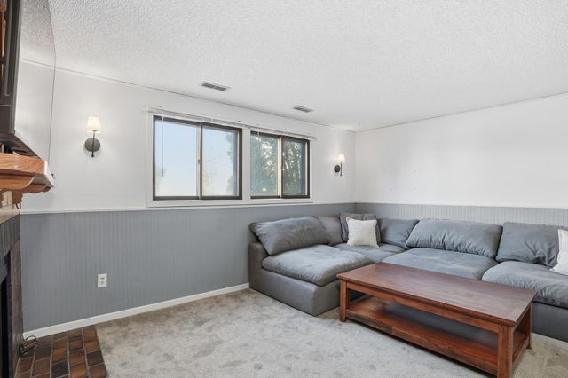 5109 84th Court N, Brooklyn Park, MN 55443