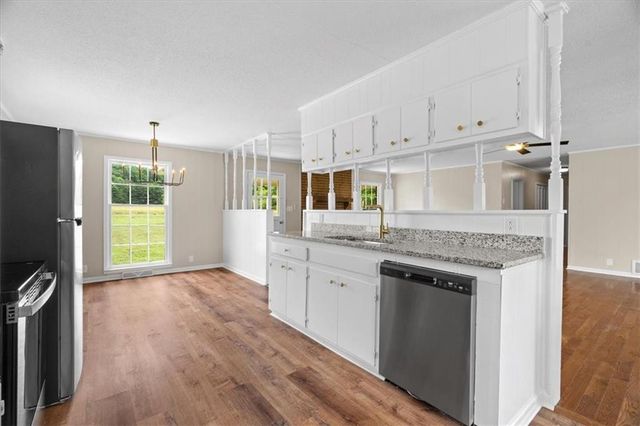 687 Johnson Lake Road SE, Adairsville, GA 30103