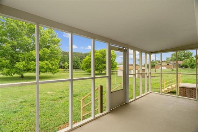 687 Johnson Lake Road SE, Adairsville, GA 30103