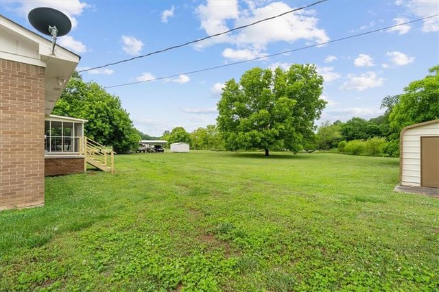 687 Johnson Lake Road SE, Adairsville, GA 30103