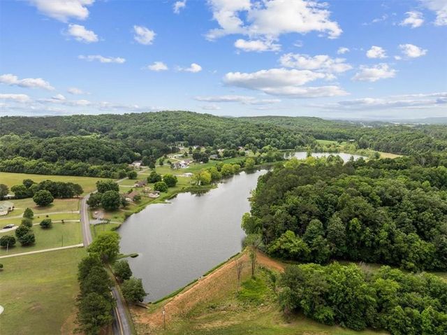 687 Johnson Lake Road SE, Adairsville, GA 30103