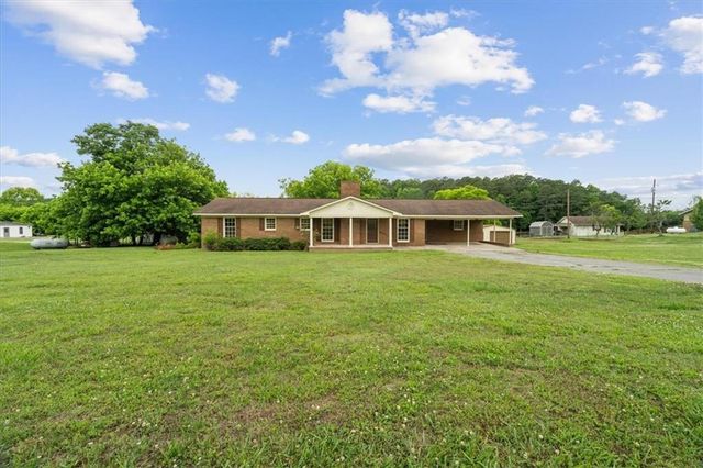 687 Johnson Lake Road SE, Adairsville, GA 30103
