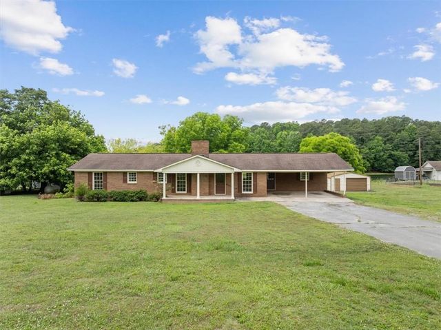 687 Johnson Lake Road SE, Adairsville, GA 30103