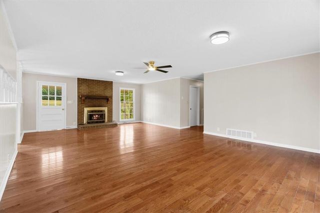 687 Johnson Lake Road SE, Adairsville, GA 30103