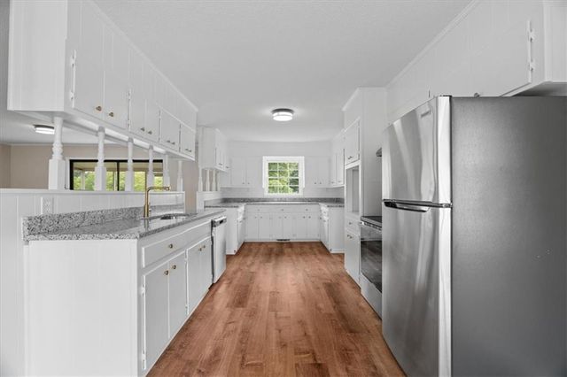 687 Johnson Lake Road SE, Adairsville, GA 30103