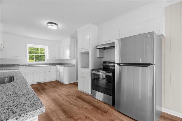 687 Johnson Lake Road SE, Adairsville, GA 30103