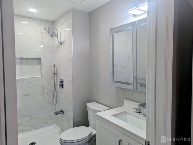 259 Retta Court, Piscataway, NJ 08854