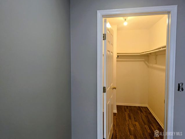 259 Retta Court, Piscataway, NJ 08854