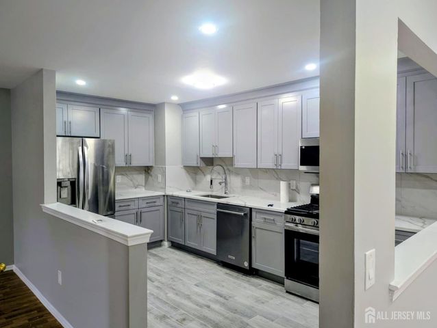 259 Retta Court, Piscataway, NJ 08854