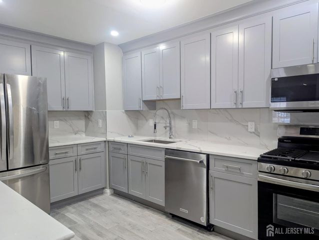 259 Retta Court, Piscataway, NJ 08854