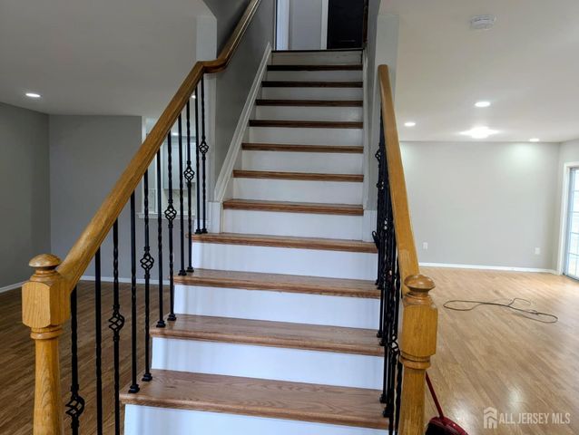 259 Retta Court, Piscataway, NJ 08854