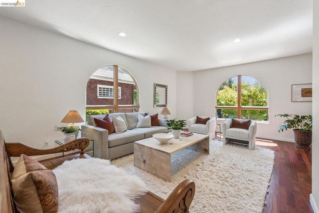 2431 Mckinley AVE, Berkeley, CA 94703