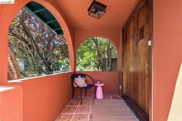 2431 Mckinley AVE, Berkeley, CA 94703