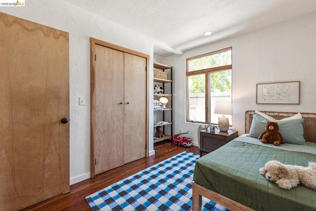 2431 Mckinley AVE, Berkeley, CA 94703