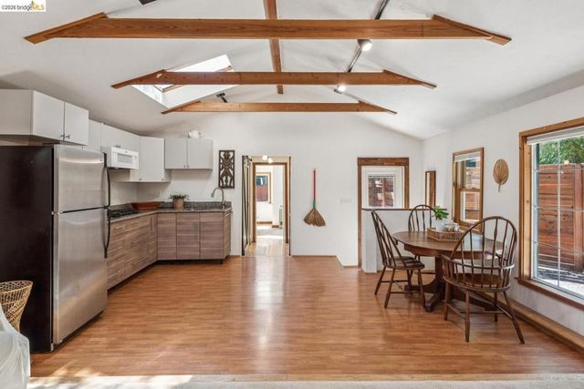 2431 Mckinley AVE, Berkeley, CA 94703
