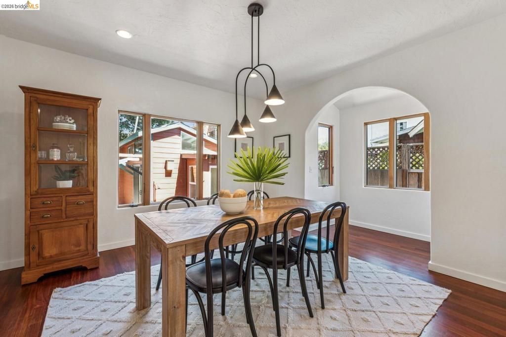 Image 17 of property listing at 2431 Mckinley AVE, Berkeley, CA 94703