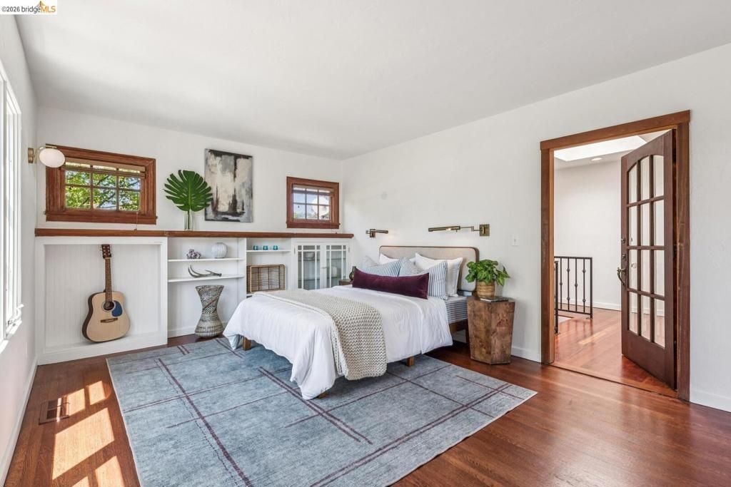 Image 34 of property listing at 2431 Mckinley AVE, Berkeley, CA 94703