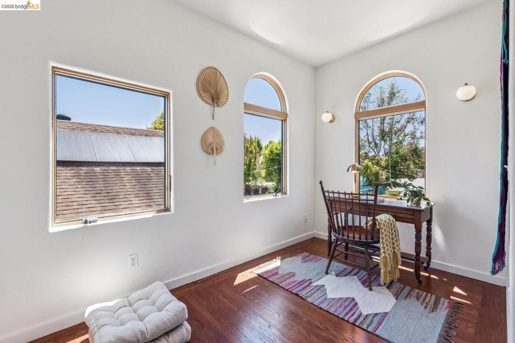 Image 37 of property listing at 2431 Mckinley AVE, Berkeley, CA 94703