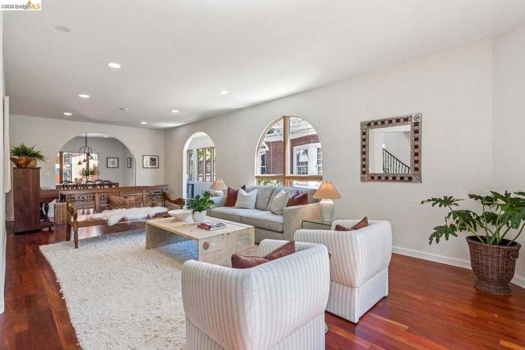 Image 5 of property listing at 2431 Mckinley AVE, Berkeley, CA 94703