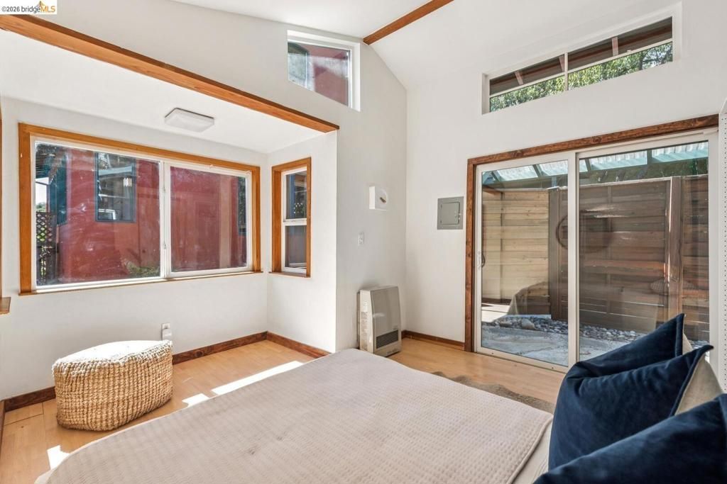 Image 61 of property listing at 2431 Mckinley AVE, Berkeley, CA 94703