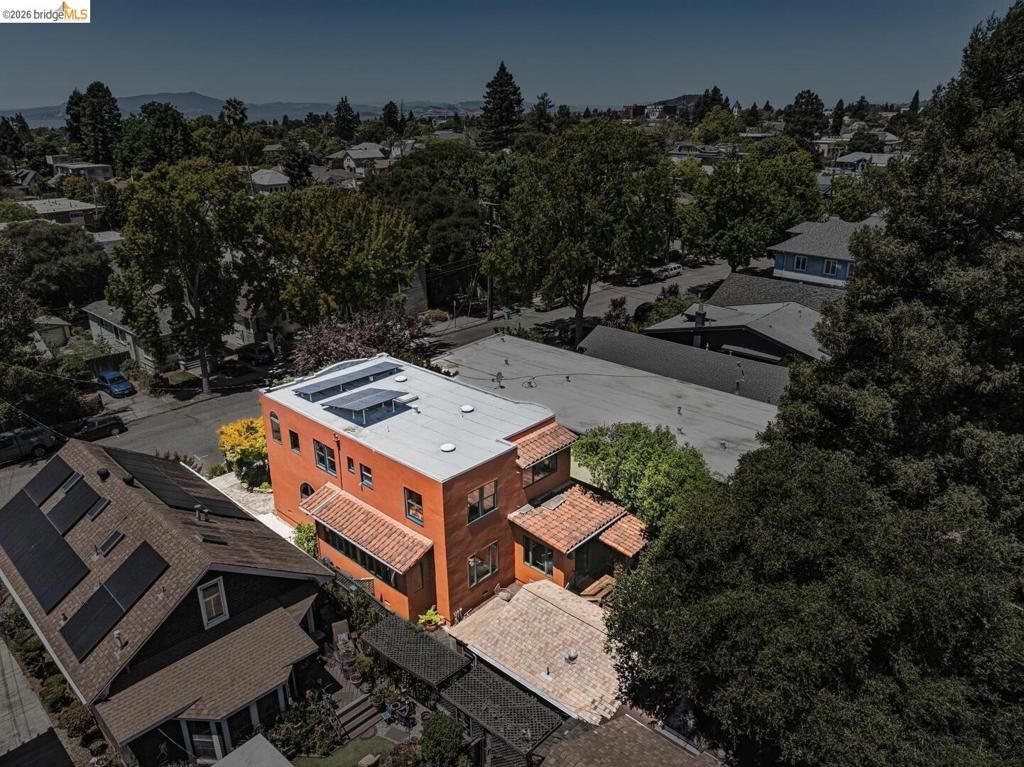 Image 67 of property listing at 2431 Mckinley AVE, Berkeley, CA 94703