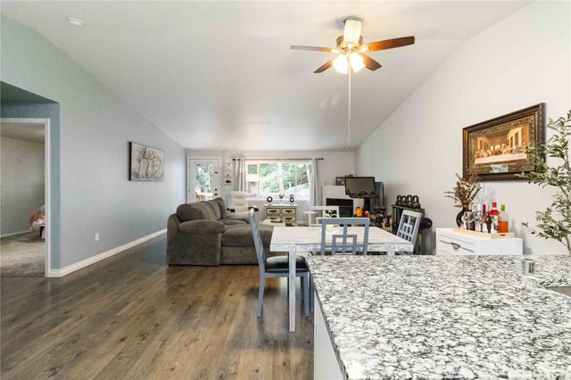 7508 110th E, Puyallup, WA 98373