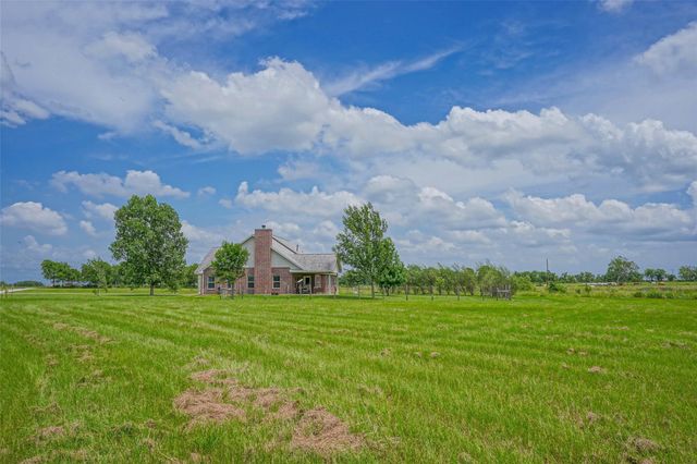 8295 County Rd 179, Richards, TX 77873