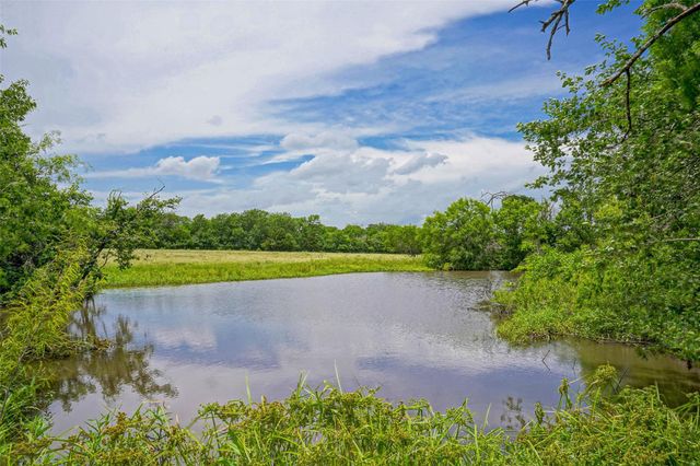 8295 County Rd 179, Richards, TX 77873