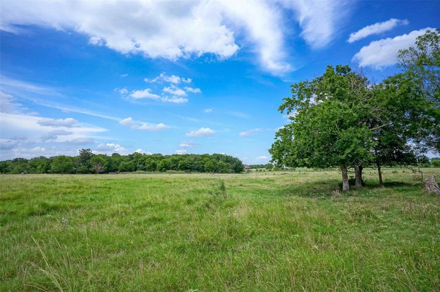 8295 County Rd 179, Richards, TX 77873