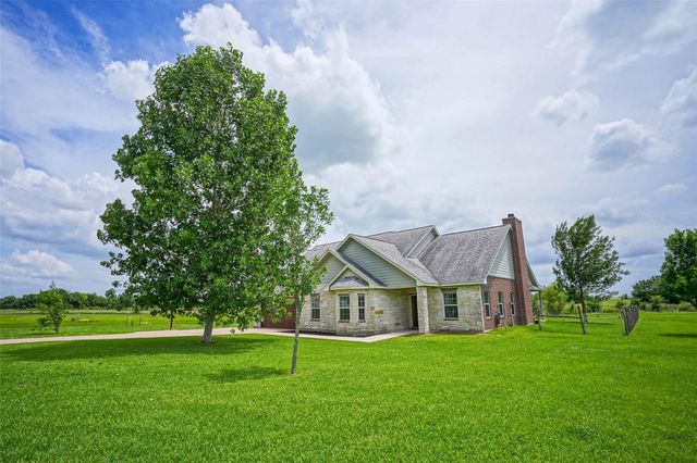 8295 County Rd 179, Richards, TX 77873