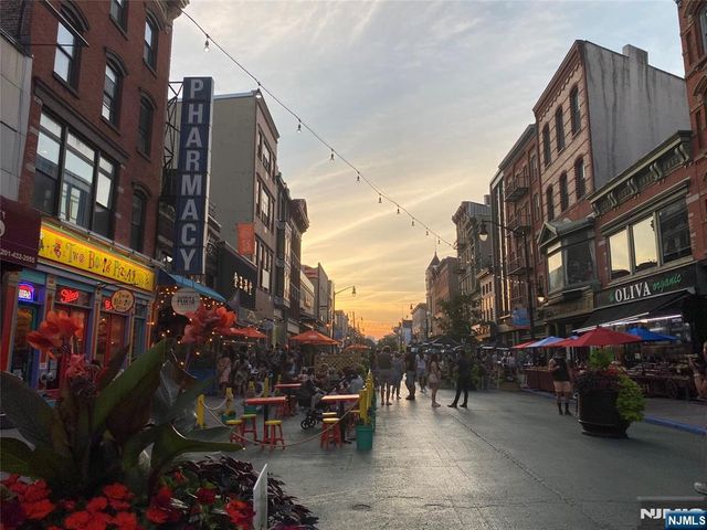 386 5th Street 302-A, Jersey City, NJ 07302