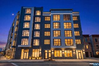 386 5th Street 302-A, Jersey City, NJ 07302