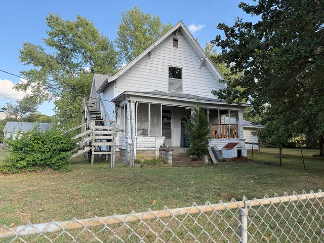 1109 N Central Avenue, Monett, MO 65708