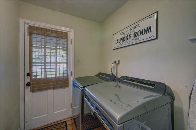 706 S Market Street, Brenham, TX 77833