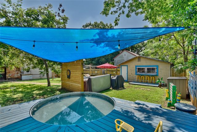 706 S Market Street, Brenham, TX 77833