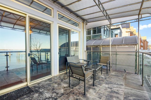 822 Dean Avenue, Bronx, NY 10465