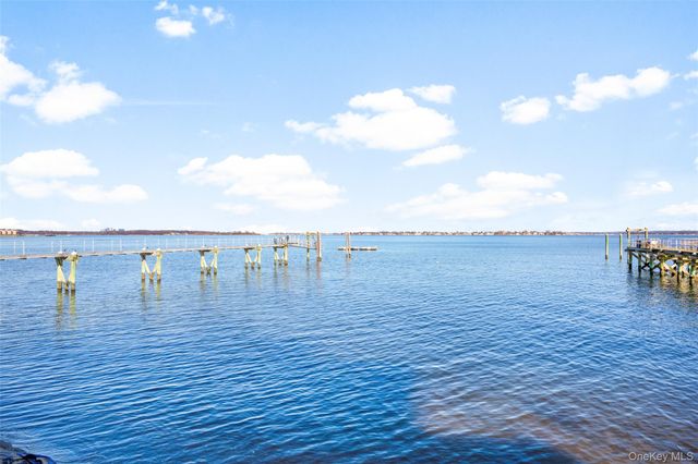 822 Dean Avenue, Bronx, NY 10465