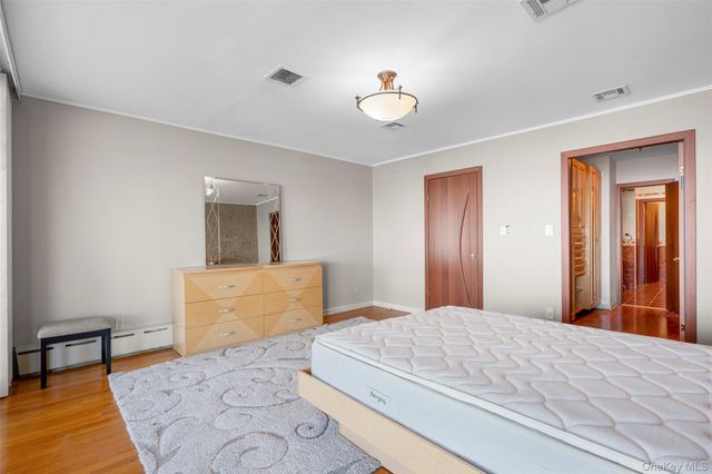 822 Dean Avenue, Bronx, NY 10465