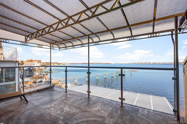 822 Dean Avenue, Bronx, NY 10465