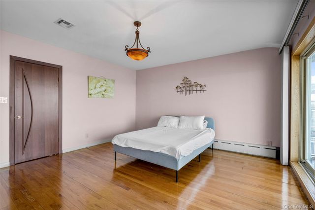 822 Dean Avenue, Bronx, NY 10465