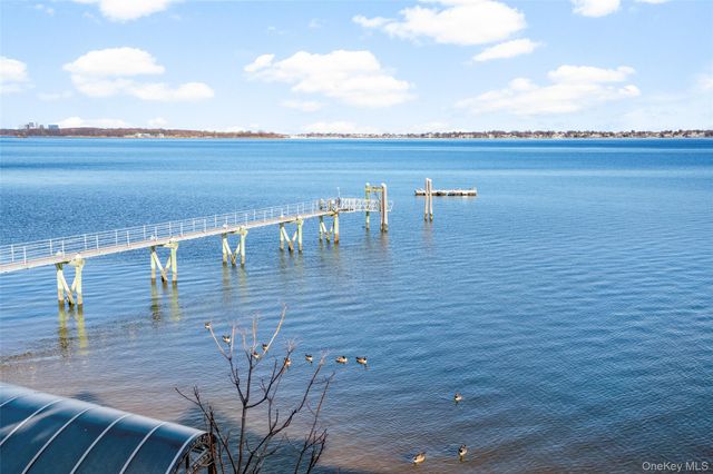 822 Dean Avenue, Bronx, NY 10465