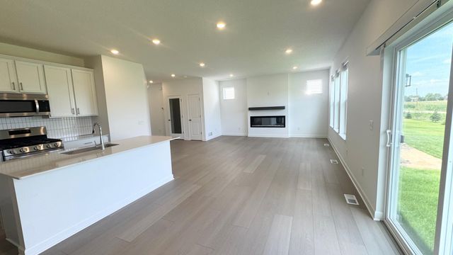 2397 Rock Elm Road, Shakopee, MN 55379