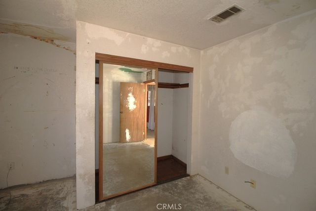 100 E Desert View, Barstow, CA 92311