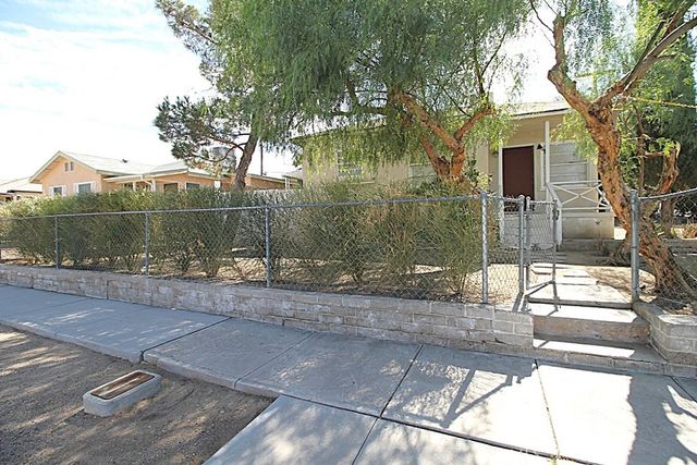 100 E Desert View, Barstow, CA 92311