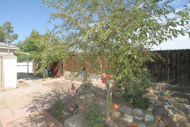 100 E Desert View, Barstow, CA 92311