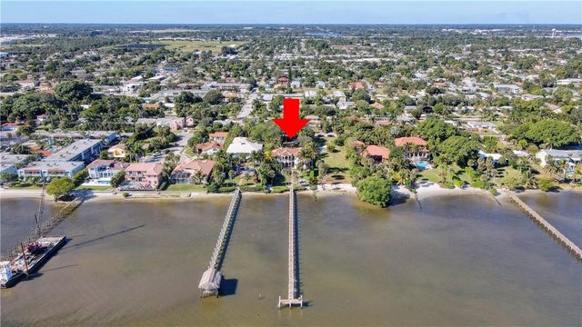 1320 S Lakeside Dr, Lake Worth Beach, FL 33460