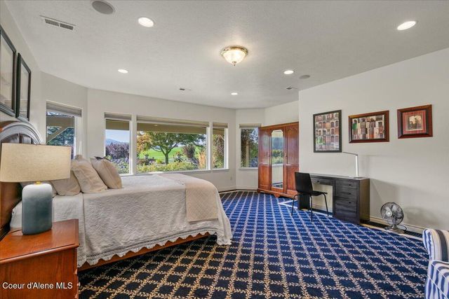 24222 E PINEHURST LN, Liberty Lake, WA 99019