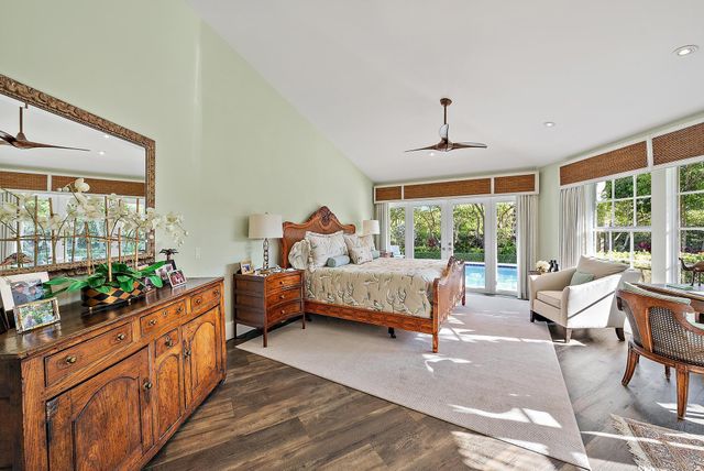 105 Harbor Way, Jupiter Island, FL 33455