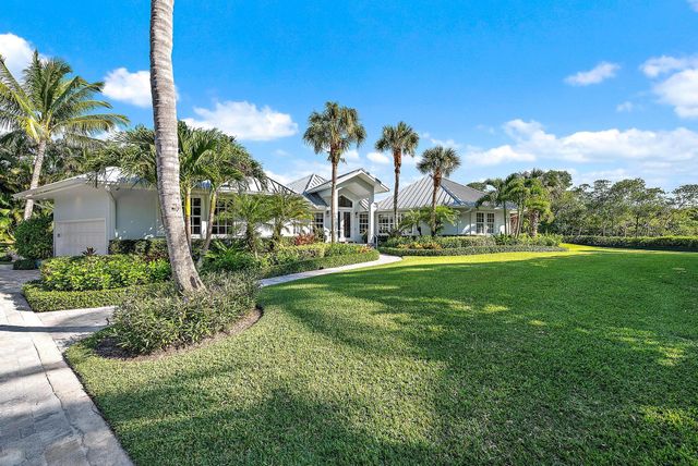 105 Harbor Way, Jupiter Island, FL 33455